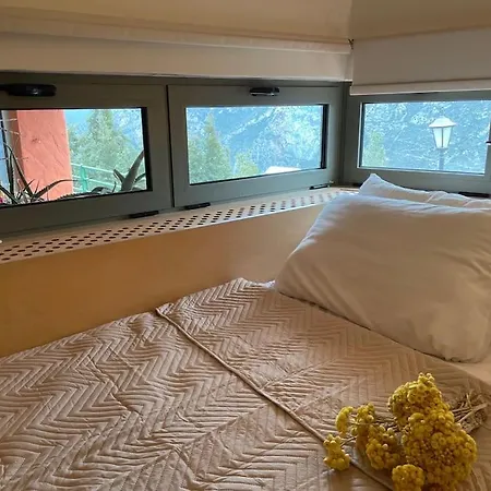 Delphihouse Apartment